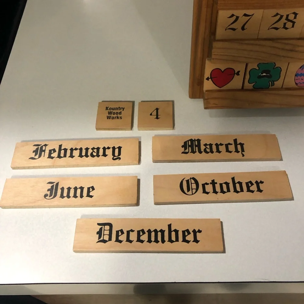 Vintage Wooden Perpetual Calendar Noah's Ark - Picture 6 of 16